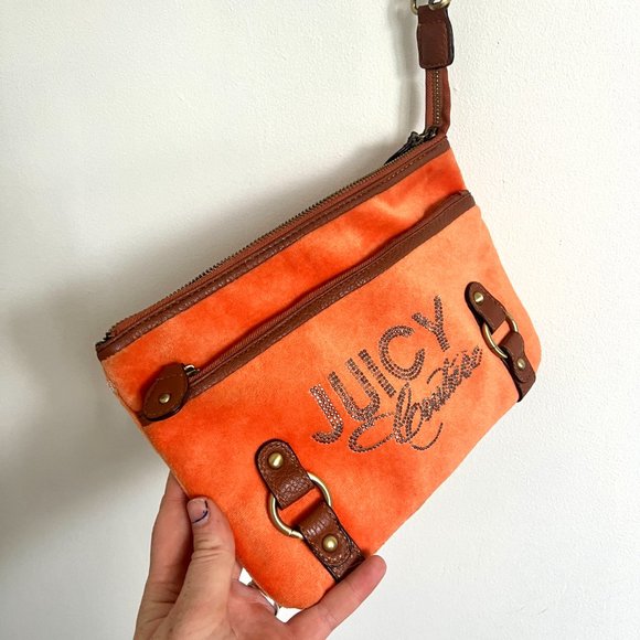 Adorable Vintage Juicy Couture Large Clutch Style Velour Bag - Picture 4 of 7